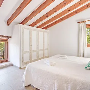 El Clos Villa